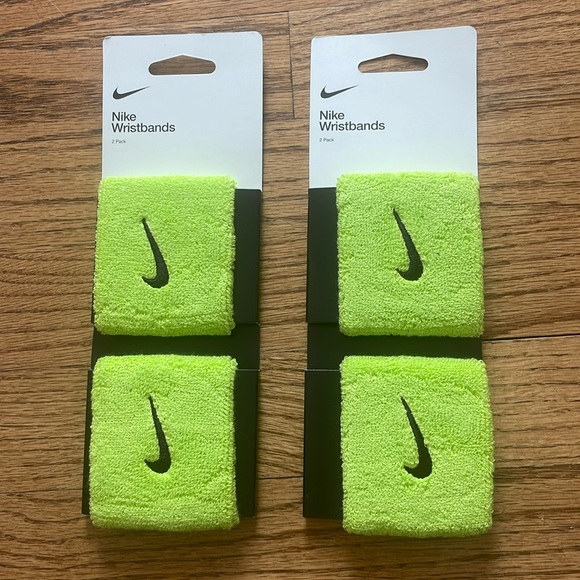 NEW 2 Pack Nike Wristbands Set of 2 - Picture 1 of 2